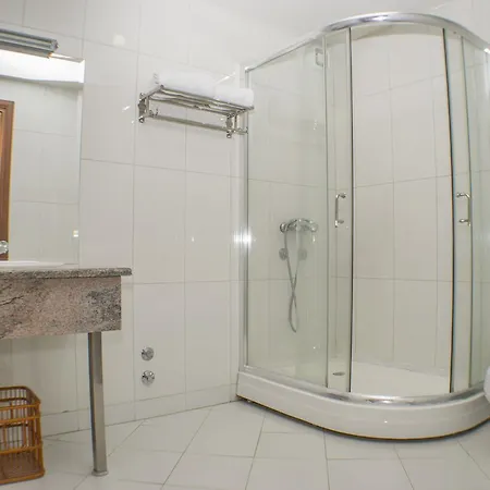 Feni Hotel 3*